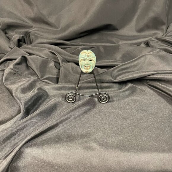 Vintage Comedy Mask Brooch - Picture 5 of 5